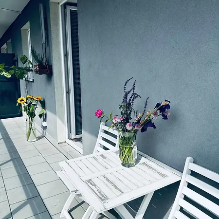 Cosy Near Stadion Narodowy דירה ורשה