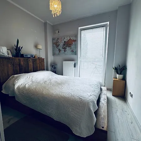 Cosy Near Stadion Narodowy