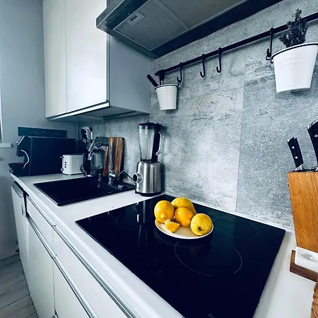 Cosy Near Stadion Narodowy 바르샤바