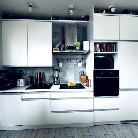 Cosy Near Stadion Narodowy * ורשה